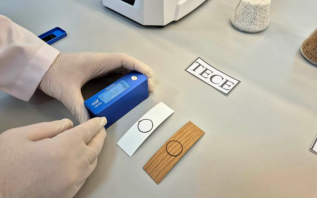 8. Résistance aux Produits Chimiques de Nettoyage