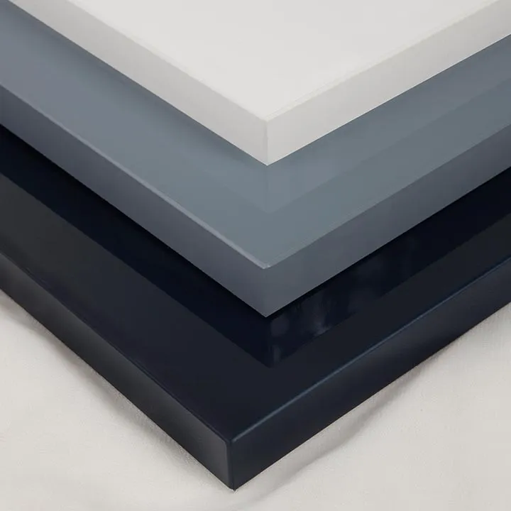 TECE Zero-Line Pro edgebanding can be processed on all sort of zero-glue-line edgebanders (Hot-Air, Near-IR, Plasma, Microwave etc.). Thanks to its specially formulated functional layer, the adhesion result and the invisibility of the joint are one of the best in the industry.